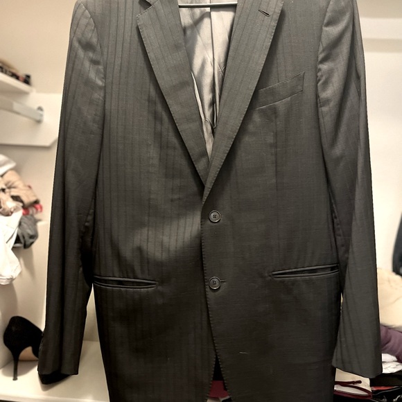 Ermenegildo Zegna gray pinstriped Suit jacket.